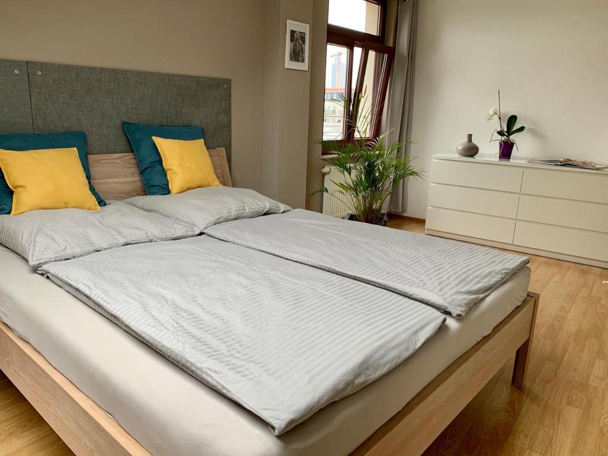 Charmante Dachgeschoss Wohnung لبسيا المظهر الخارجي الصورة
