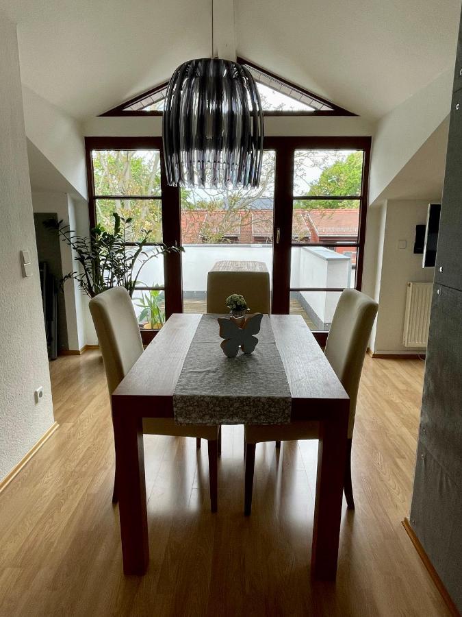Charmante Dachgeschoss Wohnung لبسيا المظهر الخارجي الصورة